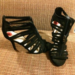 Size 6 zipper heels!